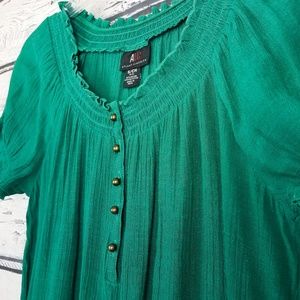 Atlas Classic Aqua Green ruffled gather collar top